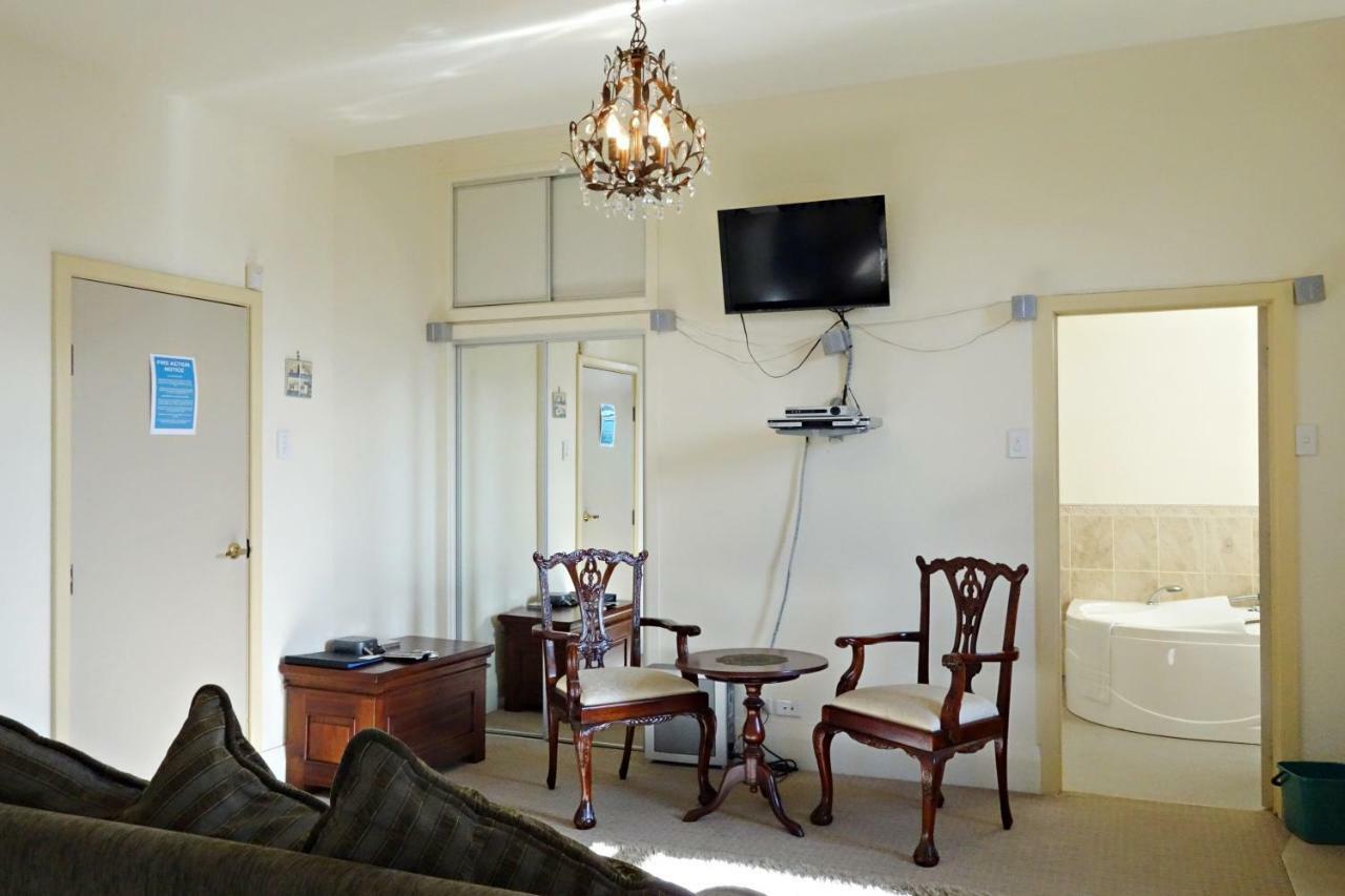 Manor Views Nz Otel Huntly Dış mekan fotoğraf