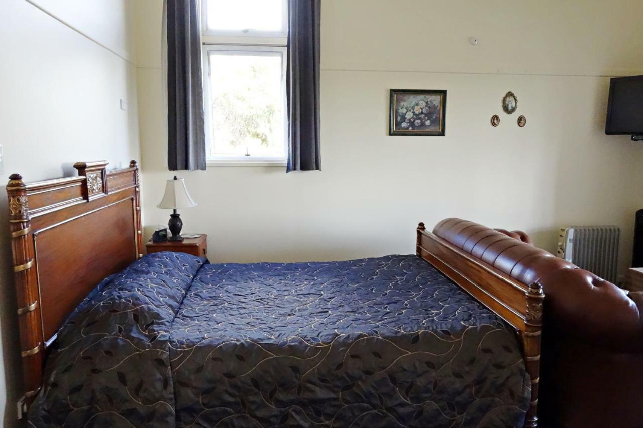 Manor Views Nz Otel Huntly Dış mekan fotoğraf